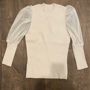 Snidel is one of the fastest growing Japanese street fashion brands today.